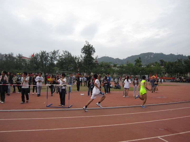 男子800米朱俊波.JPG